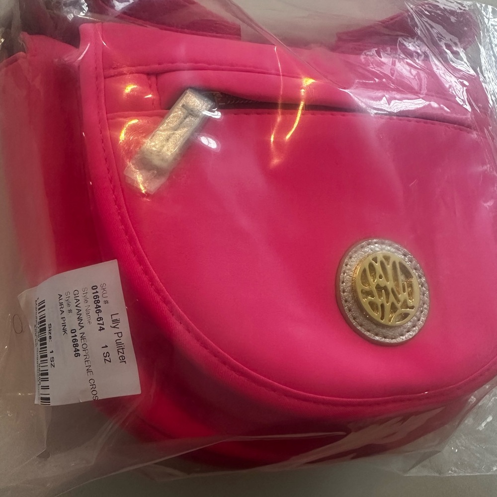 Lilly Pulitzer Giavanna Neoprenr Crossbody Bag AURA PINK NWT - Picture 2 of 2